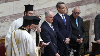 Бившият председател на гръцкия парламент Константинос Тасулас положи клетва като