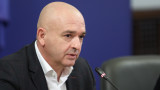 Отварянето на детските градини в момента е опасно, смята ген. Мутафчийски