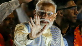 Индийският премиер Нарендра Моди спечели исторически трети мандат във вторник
