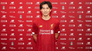 Японският халф Такуми Минамино официално бе представен като играч на