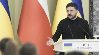 Президентът на Украйна Володимир Зеленски предупреди че украинското разузнаване е