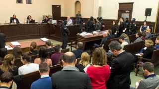 Четиринадесет души бяха изправени пред съд в Белгия във вторник