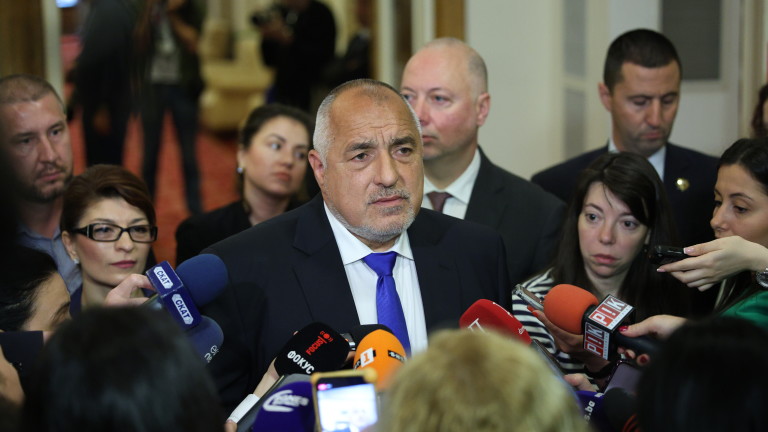 Гешев не страхува Борисов.
Мисли, че ме страхува. Аз съм бил