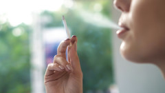 Италия обмисля да забрани пушенето и на открито