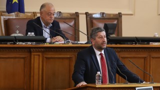 Постижение за българската дипломация Така съпредседателят на Демократична България Христо