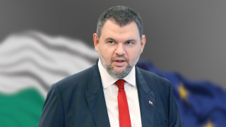 Спекулациите за референдум за или против еврото са капан За