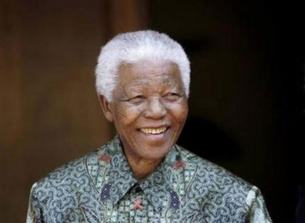 93-годишният Мандела е приет в болница
