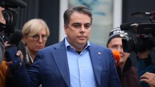 Делян Пеевски и и ф главен прокурор Борислав Сарафов участват в