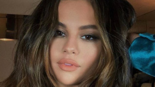 Двете нови песни които Селена Гомес пусна миналата седмица напълно целенасочено