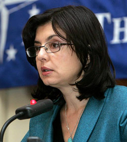 Кунева песимист за акциза върху домашната ракия