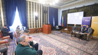 Евродепутати и експерти обсъдиха войната в Украйна и рисковете и