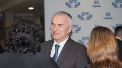 ДПС на Доган няма да взима крайни действия за съдбата на кабинета "Желязков"