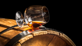 328 годишен коняк е сертифициран като най старият съществуващ Бутилката от 1696