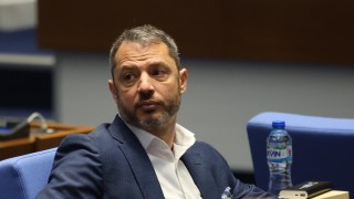 Без дебати народните представители прекратиха правомощията на депутата от ГЕРБ СДС