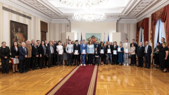 Йотова отличи тазгодишните лауреати в инициативата "Джон Атанасов"