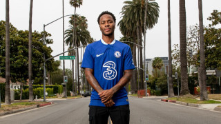 Челси обмисля да прекрати договора на Рахийм Стърлинг предсрочно срещу