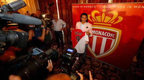 Фалкао няма намерение да напуска Монако