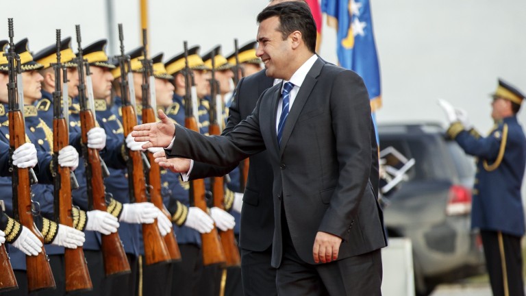 Заев: Присъединяваме се към НАТО щом разрешим спора за името с Гърция