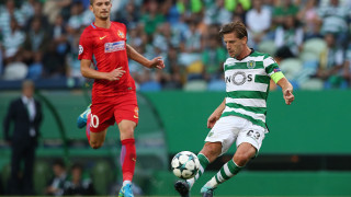 Световната футболна централа отказва да признае за редовен трансфера на