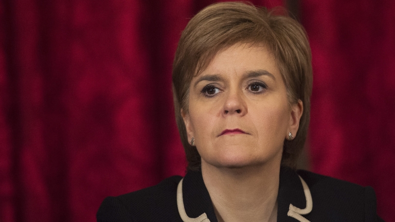 Шотландия иска в ЕС, обмисля втори референдум за независимост 