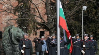 Хиляди отбелязват Освобождението на България