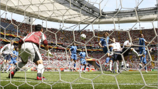 ФИФА потвърди автогола на Гамара срещу Англия