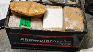 Засякоха близо 5,7 кг хероин на "Калотина", скрит в акумулатор