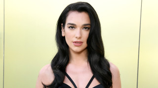 Настоящата ваканция на Дуа Липа е по гореща от ада Носителката