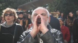 (Не)Политизирайте!