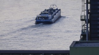 Сушата в Западна Европа затруднява корабоплаването по Рейн