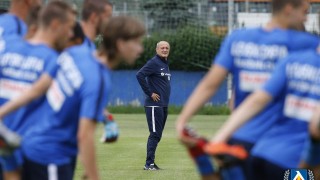 Тежки тренировки за Левски в Правец, чужденец се присъедини към тима 
