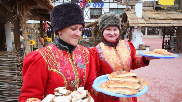 Как ембаргото на Путин променя традиционната кухня на Русия