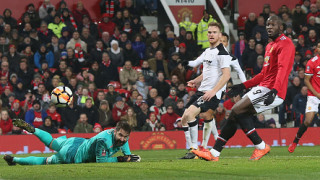 Манчестър Юнайтед постигна трудна победа с 2 0 над Дарби Каунти