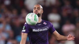 Новият полузащитник на Манчестър Юнайтед Софиян Амрабат ще играе с