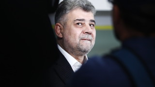 Румънският премиер Марчел Чолаку подаде оставка след като кандидатът подкрепен