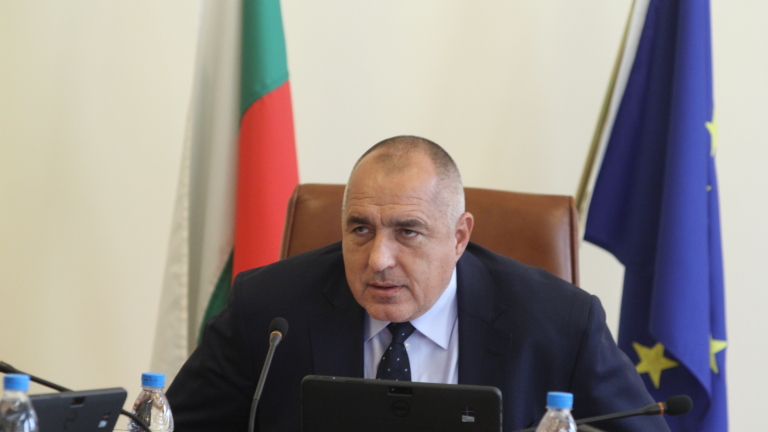 Борисов свика спешно съвещание заради бунта в Харманли