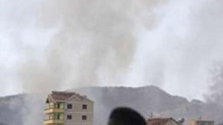 В Албания задържаха 3-ма за експлозиите край Тирана