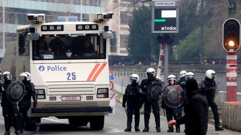 Европейски "конвой на свободата" иска да блокира Брюксел срещу Covid ваксините