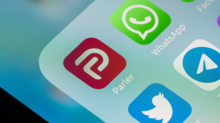 Социална мрежа Parler която се представя като алтернатива на свободата