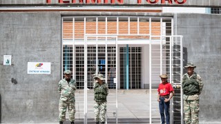 Венецуелските власти освободиха в четвъртък най малко 60 затворници арестувани по