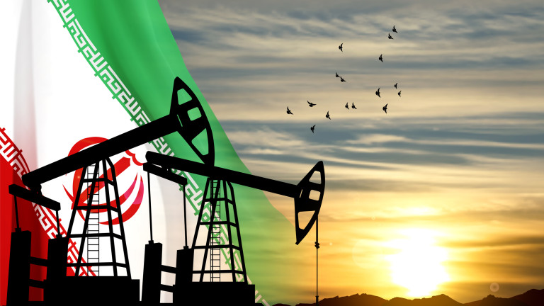 Иран ударно изнася нефт в очакване на US удар