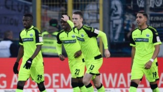 Последният в Бундеслигата до днес Падерборн победи седмия Фрайбург като