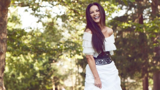 Катрин Зита Джоунс винаги изглежда зашеметяващо Но сякаш за да ни