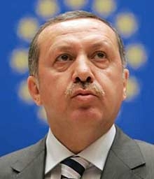 Ердоган обвини ЕС в бездействие спрямо ПКК