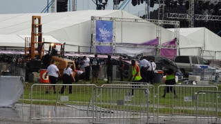 Най-малко 14 души са пострадали при инцидент на концерт на Backstreet Boys