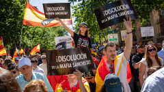 Десетки хиляди в Мадрид поискаха оставката на премиера Санчес