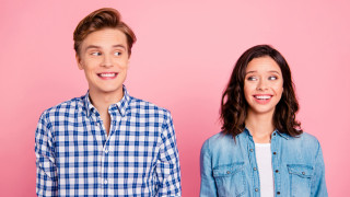 Свикнали сме да заклеймяваме мъжете като перверзници които все гледат