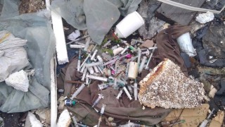 Опасни отпадъци са изхвърлени близо до село Стефаново, Добричко