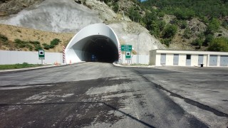 Европрокуратурата подхвана строителите на тунел "Железница"