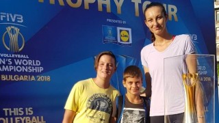 Златната купа с която ще бъде коронован следващият световен шампион